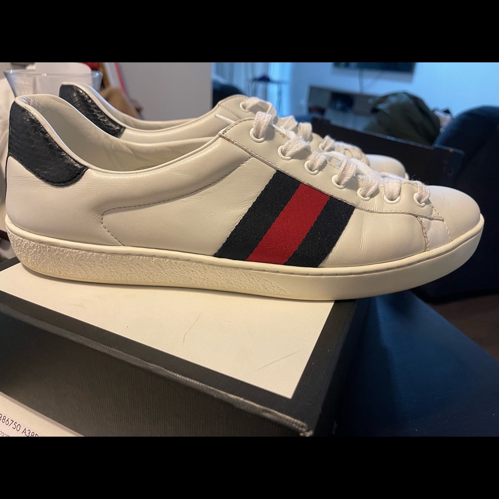 Gucci shoes